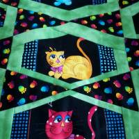 Wandbehang aus dem Stoffpanel "Coole Cats" von Loralie Design genäht Bild 2