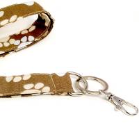 Schlüsselband lang, Pfoten braun-weiß, aus Stoff mit Karabiner und Schlüsselring Bild 3