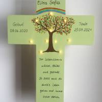 Kinderkreuz mit LED Licht Taufkreuz Taufgeschenk Patengeschenk bemalter Kinderkreuz Lebensbaum Bild 1