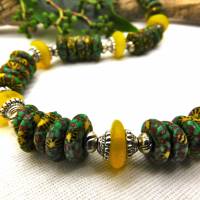 Halskette - afrikanische handgemachte Krobo-Glas-Rondelle - Recycled Beads - grün, gelb, silber - 46 cm Bild 2