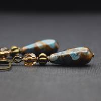 Ohrringe mit Tropfen Perlen in braun und blau, antik bronze, marmoriert Bild 1