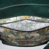 Kleine Umhängetaschen Handtaschen in dunkelgrün Motivstoff Bäume Schultertaschen mit Namen Crossbody-Bag Geschenkidee Bild 4