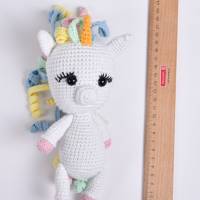 Handgefertigte gehäkelte Puppe Einhorn "Leyla" aus Baumwolle, Amigurumi Kuscheltier, Geschenk für Mädchen Bild 7