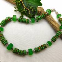 Halskette - afrikanische handgemachte Krobo-Glas-Rondelle - Recycled Beads - grün, gelb, silber - 45,5 cm Bild 1