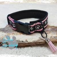 Hundehalsband Schwarz-Rosa mit Pfötchen und Klickverschluß – verstellbar Bild 2