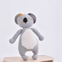 Handgefertigte gehäkelte Kuscheltier Koala "Kiki" aus Baumwolle, süßes Geschenk für Kinder zu Ostern Bild 1