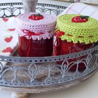 Deckelhaube, Deckelbezug, Glashaube, apfelgrün flieder rot, Erdbeeren, Marmeladendeckchen Bild 1