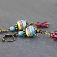Ohrringe mit bunten Streifen, blau, grün, rosa, gelb, fuchsia Perlen Bild 1