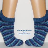 Sneaker-Socken vegan wollfrei, mit Sportsteg, Sneakersocken blau Fersensteg, Herren-Sneaker, Sport-Socken handgestrickt Bild 1