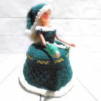 Weihnachts - Frau , Chrissie Christmas, grünes Kleid,Puppe, Klorollenhut, Klopapierhut, gehäkelt 4 Bild 2