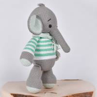 Handgefertigte gehäkelte Puppe Elefant "Manni" aus Baumwolle, Amigurumi Kuscheltier Elefant, Geschenk für Kinder Bild 2