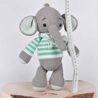 Handgefertigte gehäkelte Puppe Elefant "Manni" aus Baumwolle, Amigurumi Kuscheltier Elefant, Geschenk für Kinder Bild 7