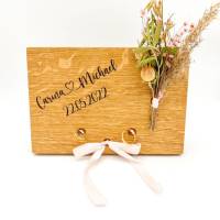 Ringbrett Ringkissen zur Hochzeit aus hochwertigem Eichenholz mit Wunschgravur Bild 1