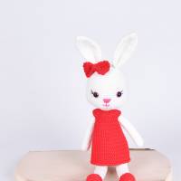Handgefertigte gehäkelte Puppe Hasen "Rike, Nanni, & Stella" aus Baumwolle, Kuscheltier, Süßes Geschenk zu Oster Bild 9