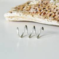 Gehämmerter Spiral Ohrring Silber, Spirale Helix Piercing, Knorpel Ohrring, Helix Ringe gehämmert Bild 1