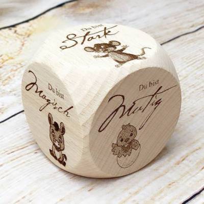 Motivationswürfel aus Holz um das Selbstbewusstsein vom Kind zu stärken und positiv zu beeinflussen