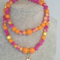 Farbenfrohe  Perlenkette   in Acrylperlen mit Katze Bild 1