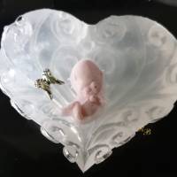 Kettenanhänger Herz mit Baby (Fötus) Inlay Bild 2
