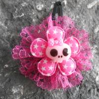 Skull  Blume Stoff pink  , sterne,   Totenkopf ,Haarspange ,cosplay, Bild 1