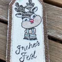 Geschenkanhänger 'Frohes Fest' aus Leinen und Jute - bestickt mit Rudolph, the Red-Nosed Reindeer Bild 1