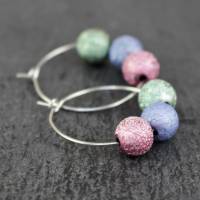 Creolen, Ohrringe mit bunten Perlen, blau, rosa und grün, pastellfarben, silberfarben Bild 1