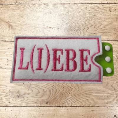 Stickdatei Pillenhülle ITH Set 640 – Pillenhülle & Blister Hülle für 13x18cm Rahmen, Maschinenstickerei