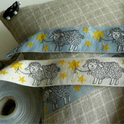 Gewebtes Schäfchenband von Frauke Kafka Dekoband aus Baumwolle in hell blau Nähen Deko Geschenk WeGeQuilts