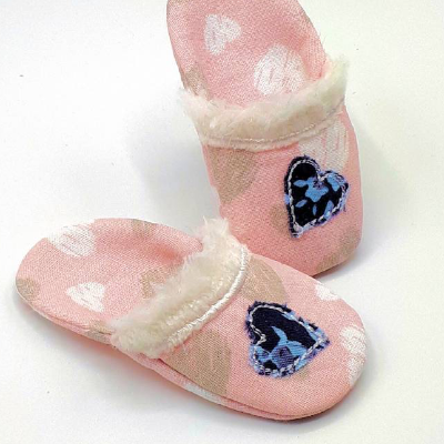 ITH Stickdatei Puppenschuhe 13x18 – 9 Dateien, 3 Größen, sofort herunterladen