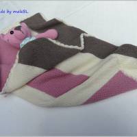Gestrickte kuschelige Babydecke aus feiner, nicht kratzender Wolle (Merino) Bild 6