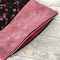 Fold Over Crossbag Asiablüten Materialmix Leder Kunstleder Baumwolle schwarz pink Bild 5