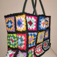 Granny-Square-Tasche mit Baumwollgarn gehäkelt, trendige Tasche Bild 3