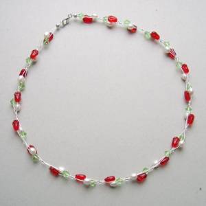 Collier rote Blütenknospen mit Zuchtperlen Bild 4