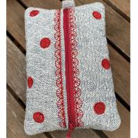 Taschentücher-Tasche - TaTüTa - für herkömmliche Papiertaschentücher - Leinen grau mit roten Dots Bild 1