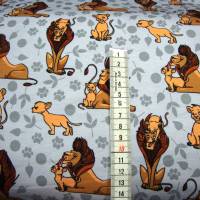 Baumwolljersey kleiner Löwe Babylöwe und Papa-Löwe auf grau von Glünzstoffe Kinderstoffe Shirt Meterware Bild 4