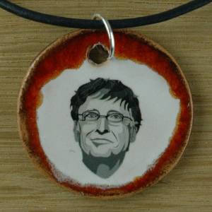 Orgineller Keramik-Anhänger Bill Gates; Computer, handgefertigt homemade Halskette Geschenk Herren, Kinder, Damen Amulet Bild 1