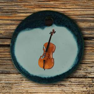 Orgineller Keramik-Anhänger Cello; Streicher Musik, handgefertigt, Halskette, Geschenk, Souvenir, Herren, Kinder, Damen Bild 1
