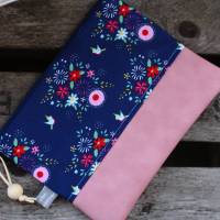 Mittlere blau Kosmetiktasche M ISA mit Blumen aus Baumwolle und Kunstleder Kulturtasche Schminktasche Vögelchen Bild 4