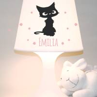 Kinderlampe Schlummerlampe "Katze mit Namen" personalisierbare Tischleuchte mit Wunschname Bild 1