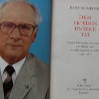 Erich Honecker-Dem Frieden unsere Tat- Ausgewählte Reden und Aufsätze zur Militär- und Sicherheitspolitik der SED 1976- Bild 2
