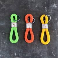 Schlüsselanhänger aus Segelseil Buchstabe Y in mehreren Farbkombinationen mit silberfarbenem Schlüsselring Bild 5