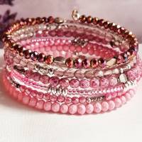 rosa Armband aus vielen kleinen Glasperlen, dünnes Wickelarmband, handgefertigtes Einzelstück Bild 1