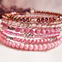 rosa Armband aus vielen kleinen Glasperlen, dünnes Wickelarmband, handgefertigtes Einzelstück Bild 4