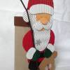 Geschenkbox Weihnachtsmann mit Stock und Sack, Nikolaustag, Weihnachtsgeschenk, Mitbringsel, Handarbeit aus Wellpappe Bild 2