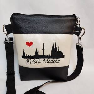 Kleine Handtasche Köln Kölsch Mädche  schwarz weiss  Umhängetasche Cologne Herz Tasche mit Anhänger Kunstleder Kölner Do Bild 7