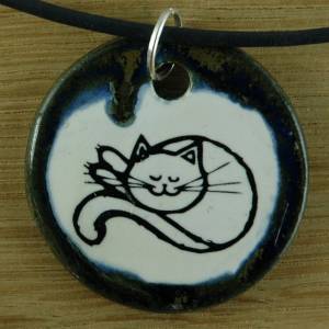 Orgineller Keramik-Anhänger Katze; Stubentiger, Kätzchen, Zeichnung Geschenk Katzenbesitzer Tiere Haustiere Bild 1