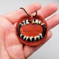 Makramee-Halskette "Vampir" mit rotem Jaspis, Halloween Collier Bild 8