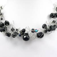 Halskette mit schwarzen Perlen Bild 2