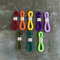 Schlüsselanhänger aus Segelseil Buchstabe G in mehreren Farbkombinationen mit silberfarbenem Schlüsselring Bild 8