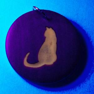 Orgineller Anhänger "floureszierende Katze" aus Hartholz. Tier Haustier Geschenk Halskette  Schmuck Amulett vers Bild 2