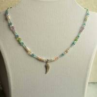 Engel Kette mit Silberflügel, Perlen und Edelsteinen Bild 6